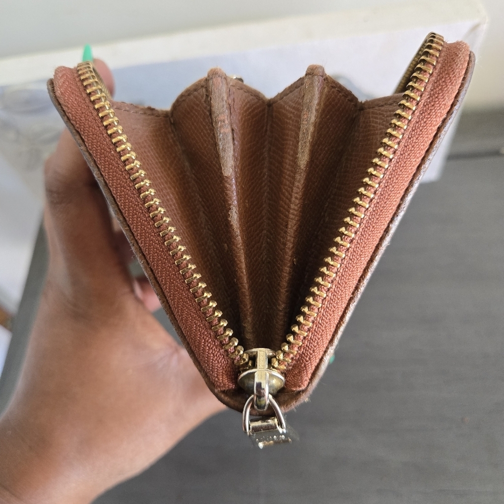 Coach Wallet - Picture 5 of 11